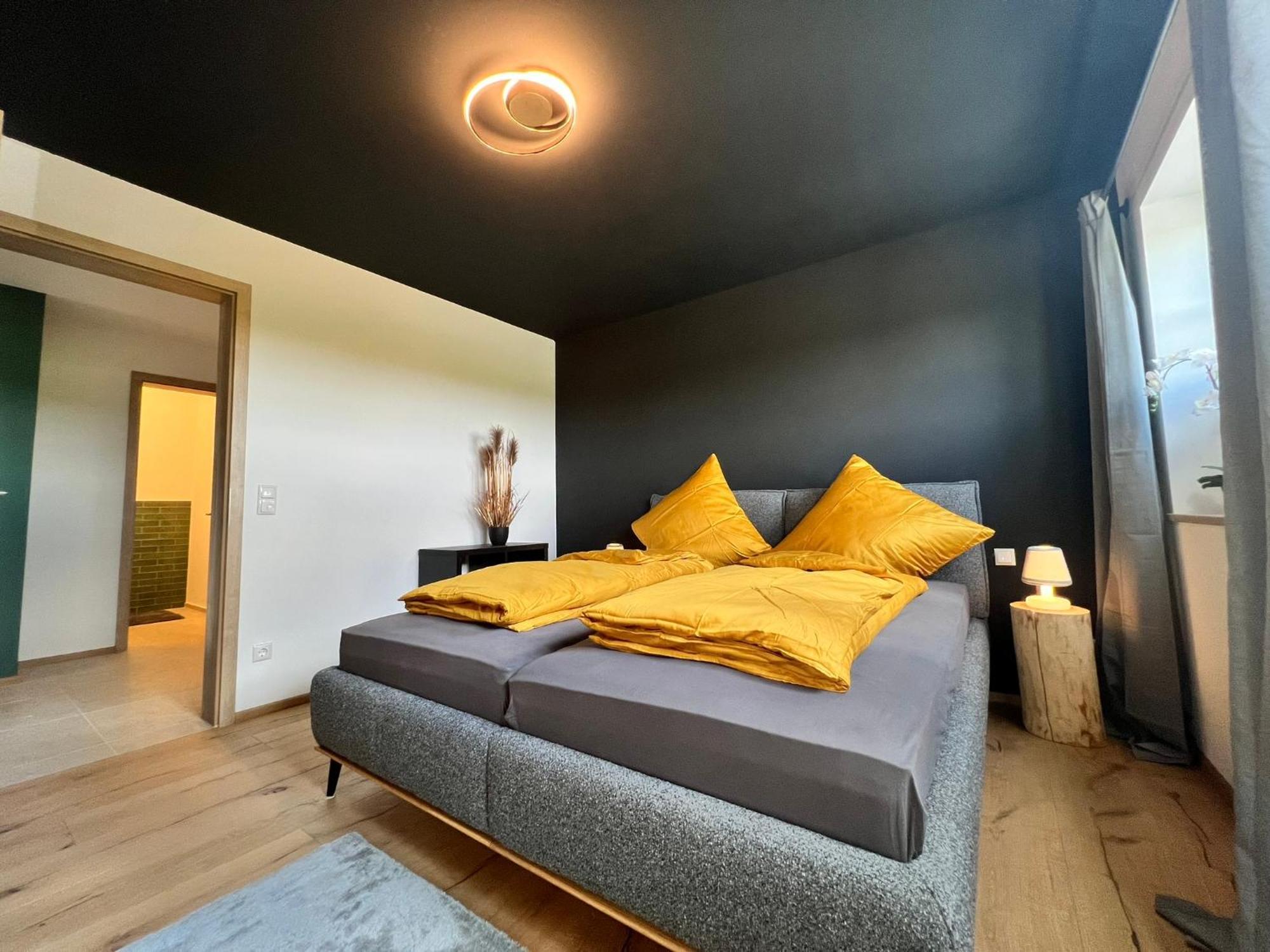 Stay Nice Apartments Dorfen Naehe Muenchen Jacuzzi Grillkota 75 Zoll Tv Bagian luar foto